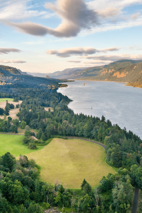 Image of Golf Course in Columbia River Gorge on Washington side